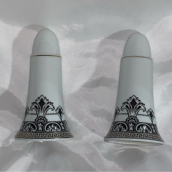NIB authentic VERSACE x ROSENTHAL Marqueterie bone china SALT & PAPPER shakers - Picture 7 of 12